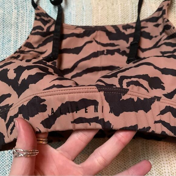 All Fenix Sports Bra size small - Picture 2 of 4